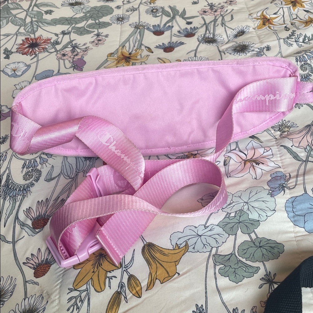 Adidas /champion Fanny packs - Picture 6 of 8